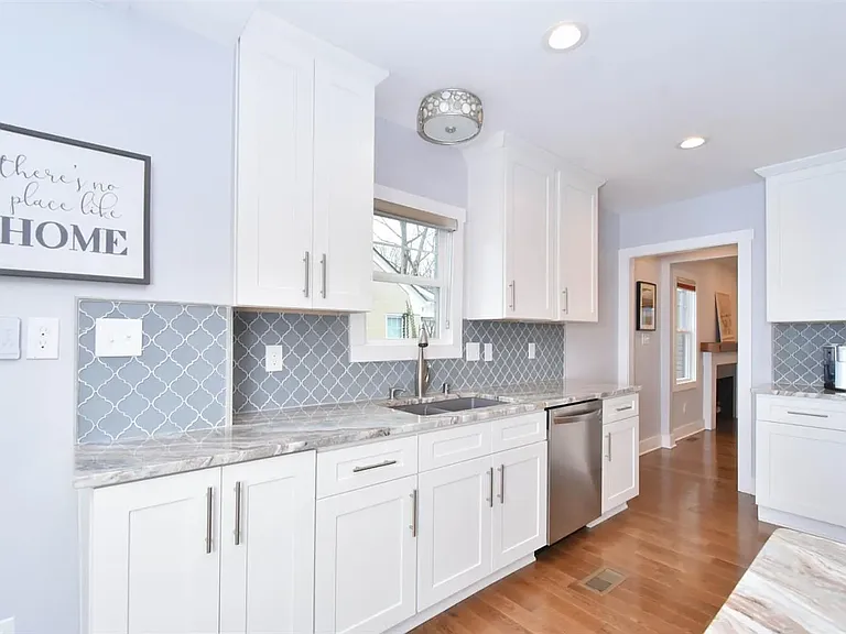 530 Chinoe Rd — Photo 3