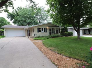 313 S 8th Ave, Brandon, SD 57005