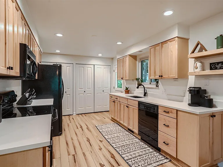 3160 Ingalls St — Photo 11