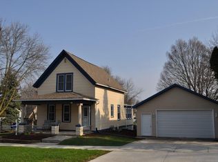 505 Chestnut St, West Bend, WI 53095
