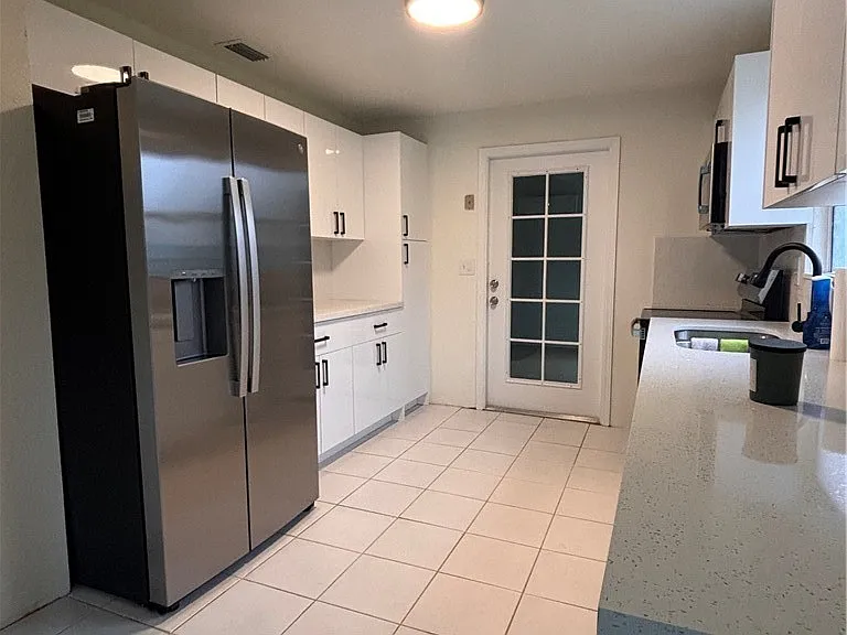 2150 Panama Ave — Photo 20