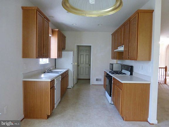 4th image of 226 Whitworth Dr