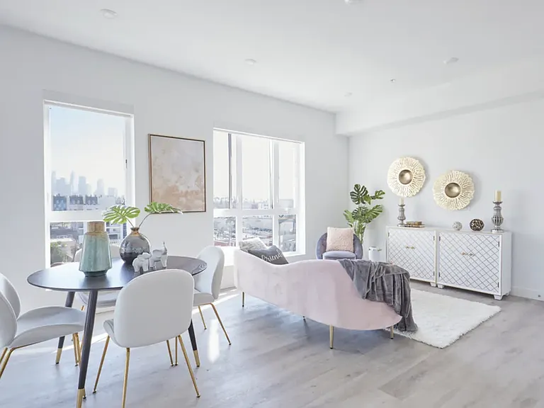 The Kenmore — Photo 13