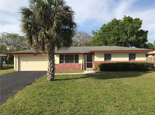 1657 N Flossmoor Rd, Fort Myers, FL 33919