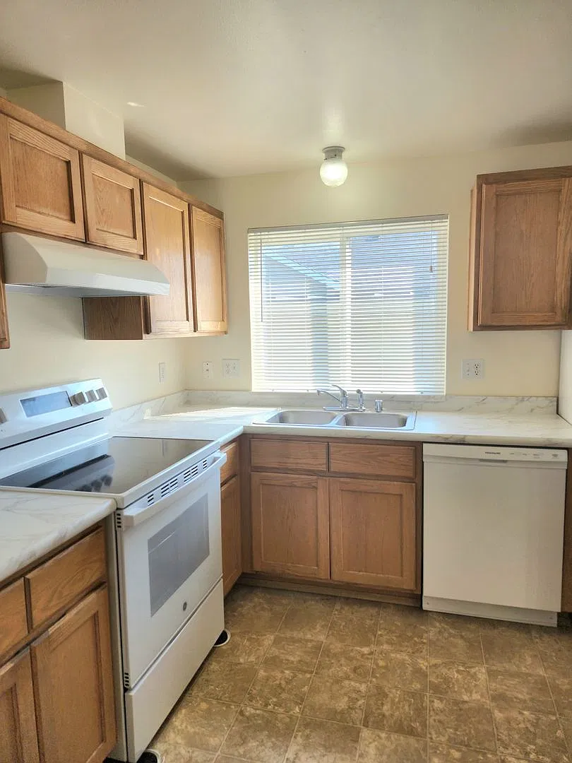 2426 Callow Rd — Photo 3