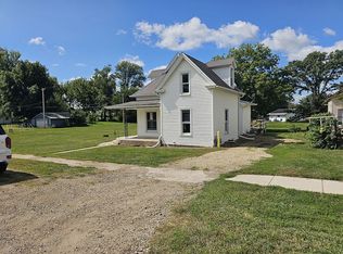 706 S Broadway St, Toledo, IA 52342