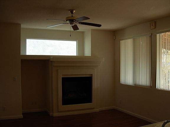 3rd image of 3932 Montaro Ln