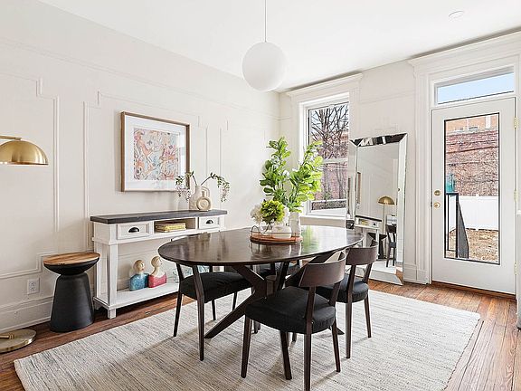 5th image of 265 Clarkson Ave