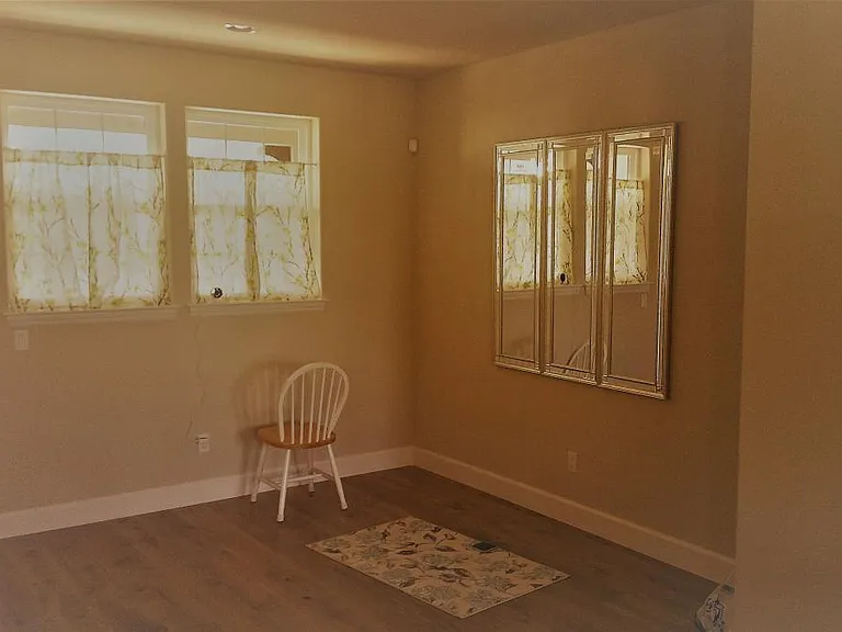Willow Rd — Photo 18