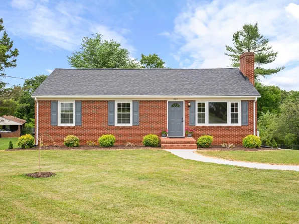 203 Maple Hills Dr, Lynchburg, VA 24502