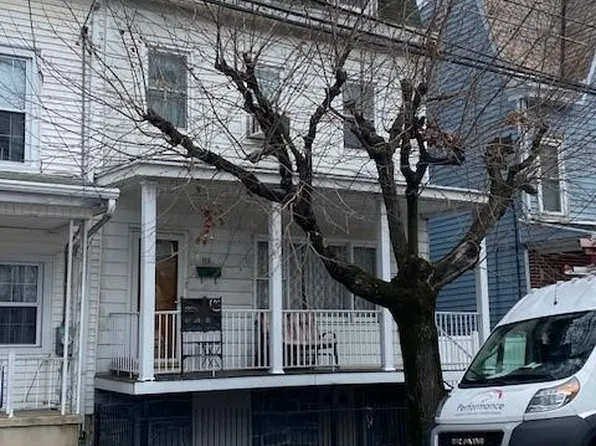 112 Jackson St, Port Carbon, PA 17965
