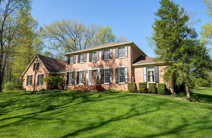 1st image of 145 Rosswoods Dr