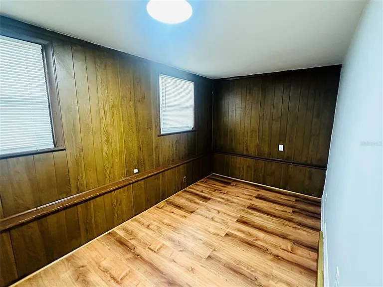 6033 Balboa Dr — Photo 15
