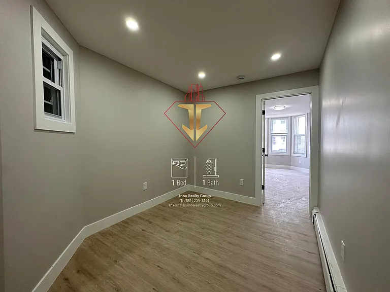594 Westside Ave #4 — Photo 7