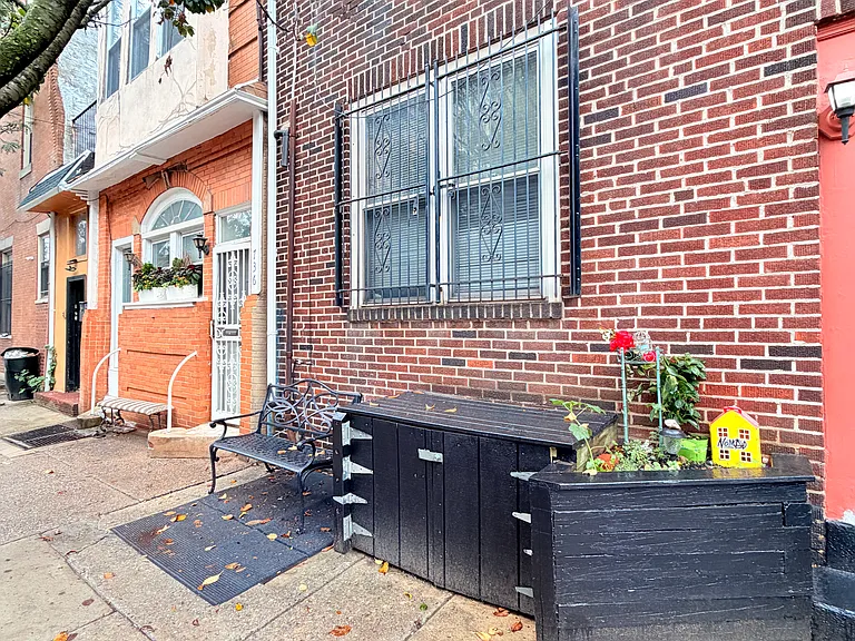 732-734 S 5th St #2 — Photo 35