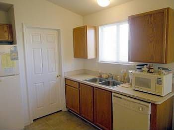 3rd image of 4165 Dudley St