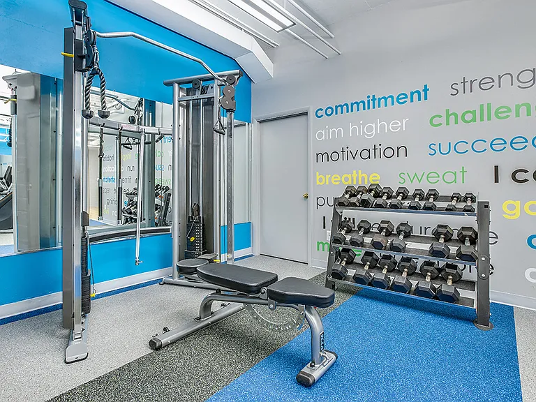 24/7 fitness center