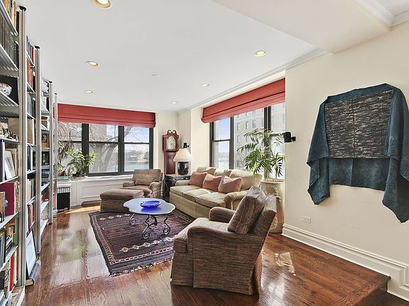 5th image of 2 E End Ave APT 2B