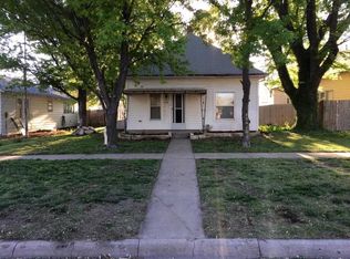 105 C St, Claflin, KS 67525