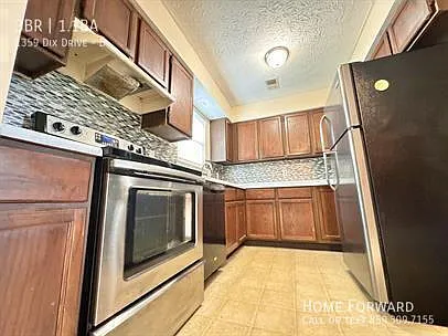 1359 Dix Dr #B — Photo 18