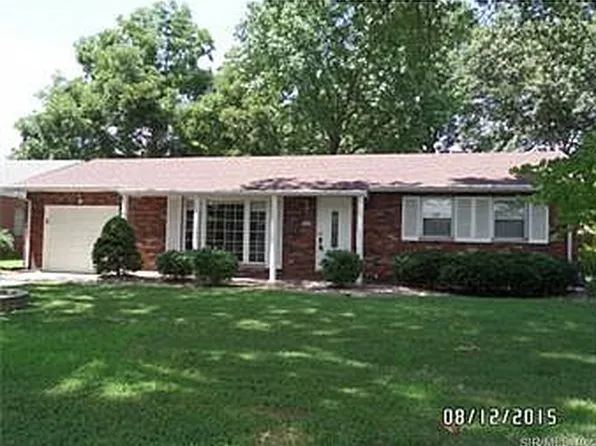 3313 Princeton Dr, Granite City, IL 62040