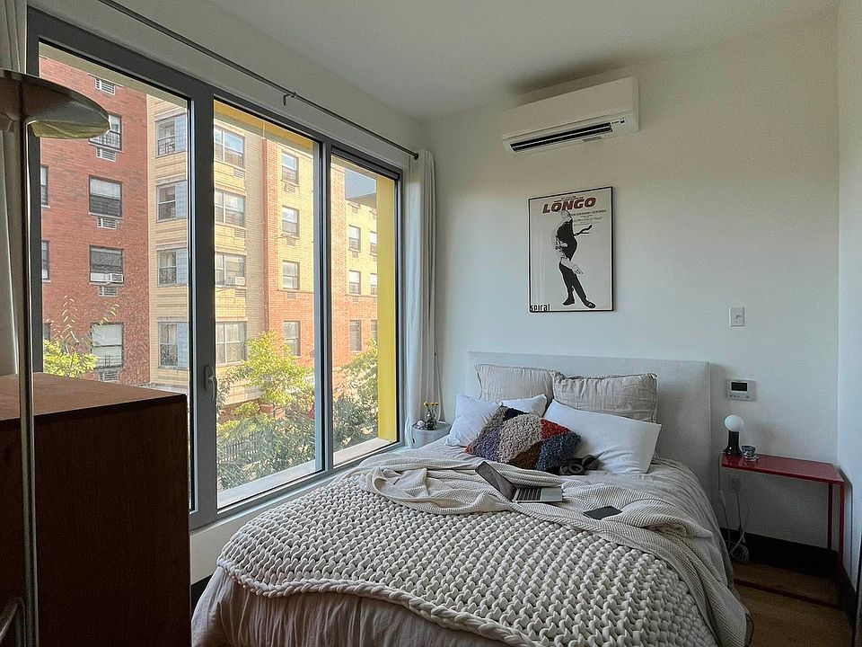 2nd image of 10 Montieth St APT 343