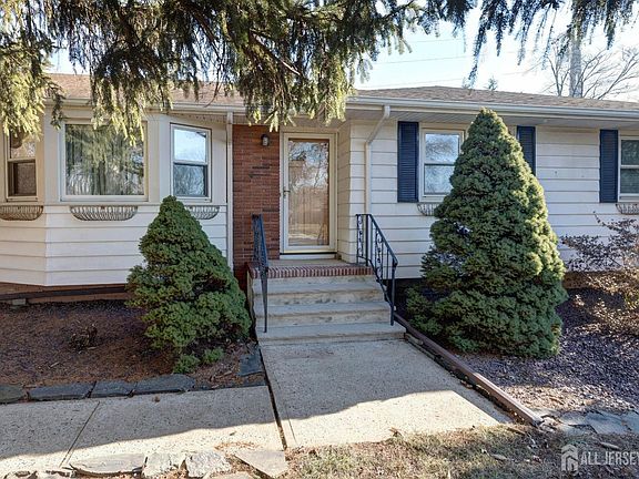 3rd image of 1440 Kearney Dr
