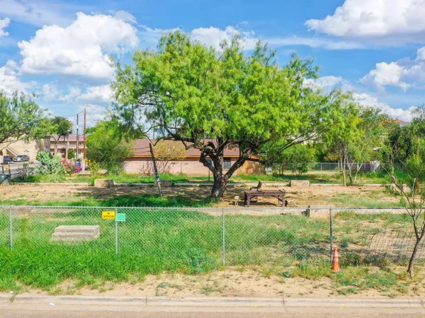 1401 E Bustamante St, Laredo, TX 78041