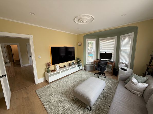 7 Home St #2F
