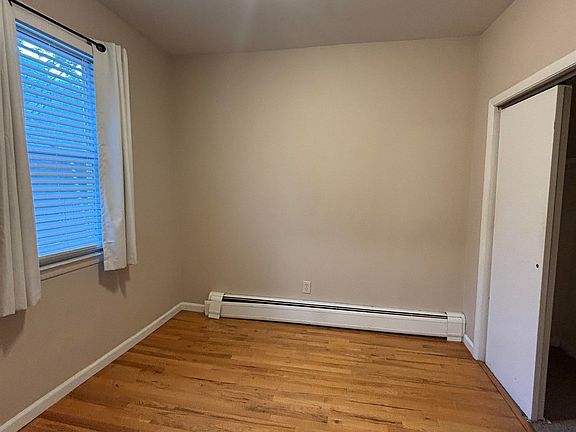 5th image of 610 Grand St APT 1