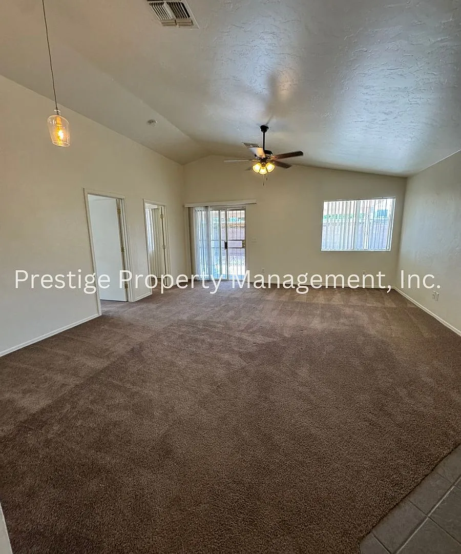 Building Photo - 3662 S Fighting Falcon Dr