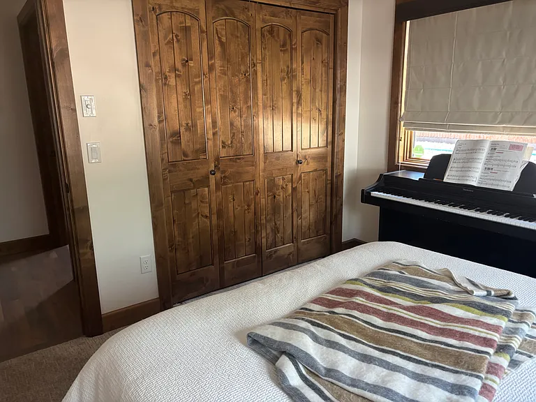 Second bedroom