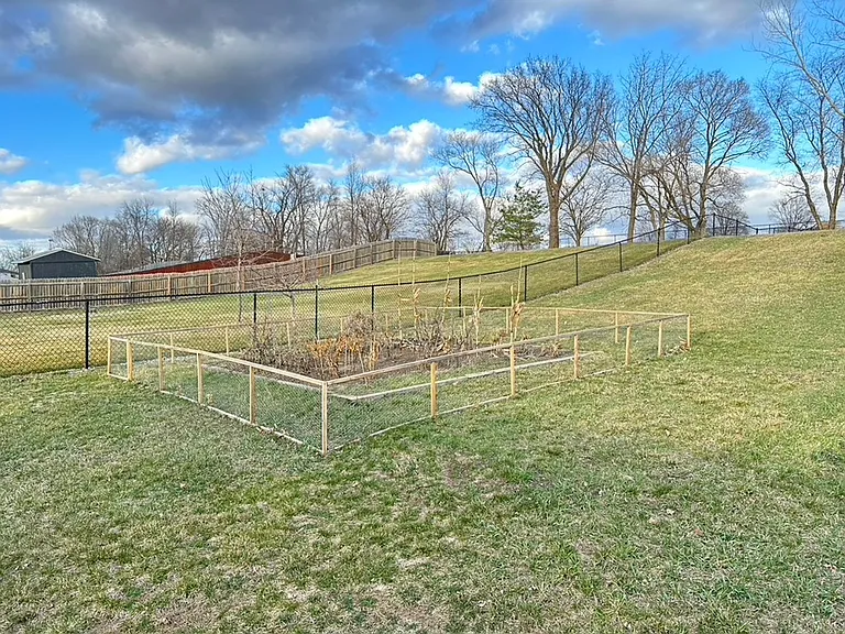 1709 Crabapple Ln — Photo 21