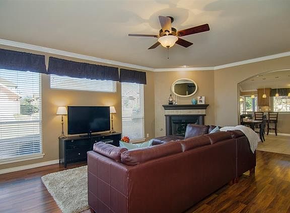 5th image of 1909 Michelle Creek Dr