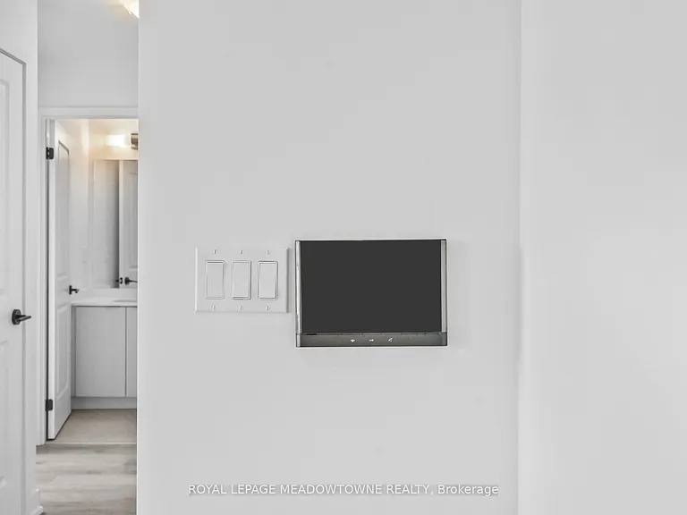 2075 Lakeshore Rd #902 — Photo 3