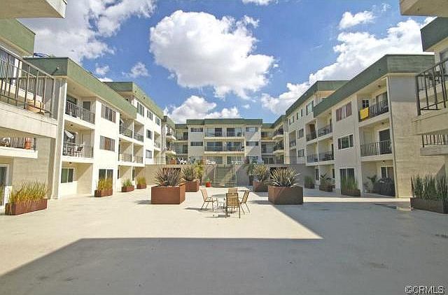 1st image of 1600 Ardmore Ave Unit 310