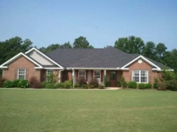 52 Michaela Dr, Columbus, MS 39702