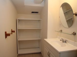 10 Hanford Pl #BASEMENT, Norwalk, CT 06854