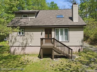 1626 Aspen Ln, Scotrun, PA 18355
