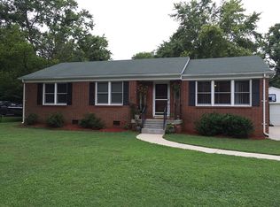 3914 Seaforth Dr, Charlotte, NC 28205