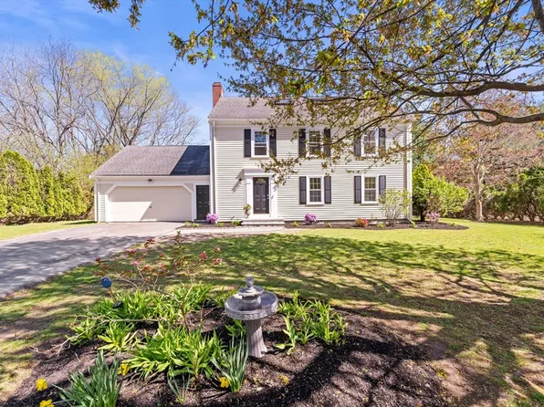 9 S Rindge Ave, Lexington, MA 02420