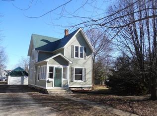 1009 N 7th St, Rochelle, IL 61068