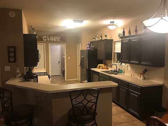 Bar and kitchen 