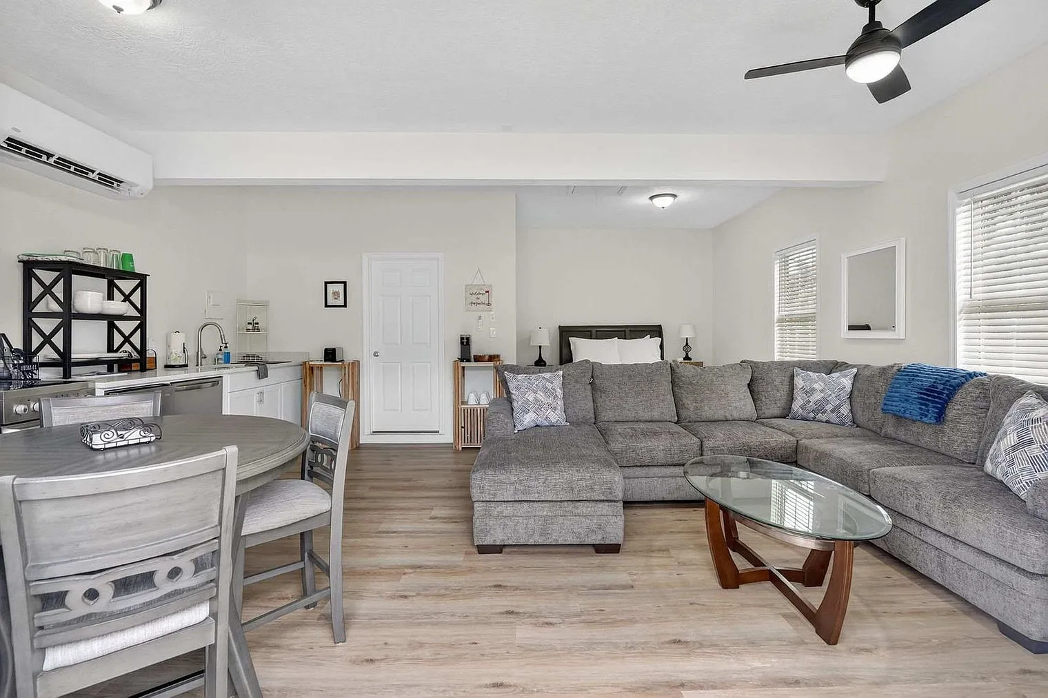 Studio, 1.0 bath, $2,363 — Photo 4