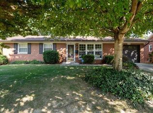 33 Huntington Dr, Belleville, IL