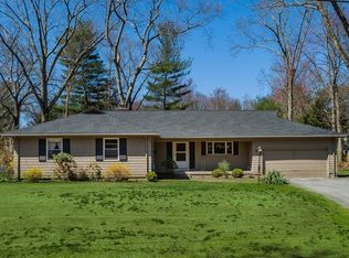 81 Eunice Dr, Longmeadow, MA 01106
