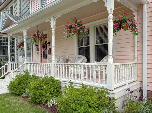 612 Tazewell Ave, Cape Charles, VA 23310