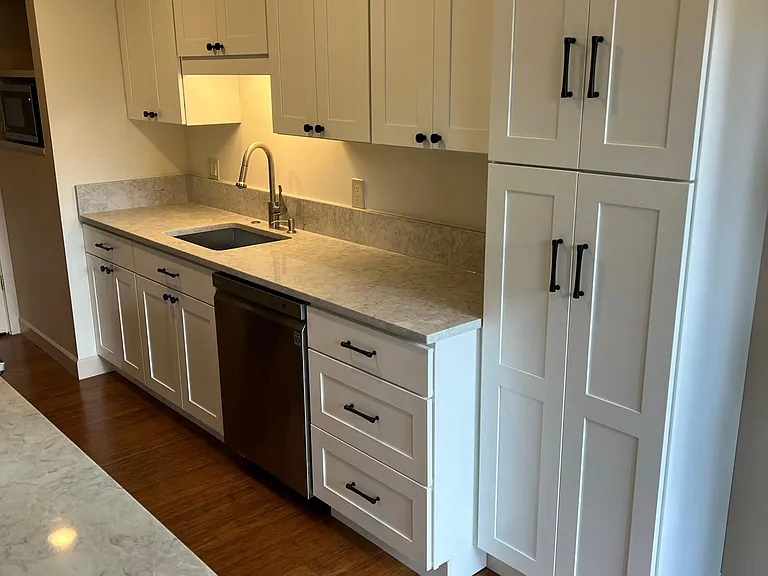 2332 Minor Ave E #8 — Photo 6
