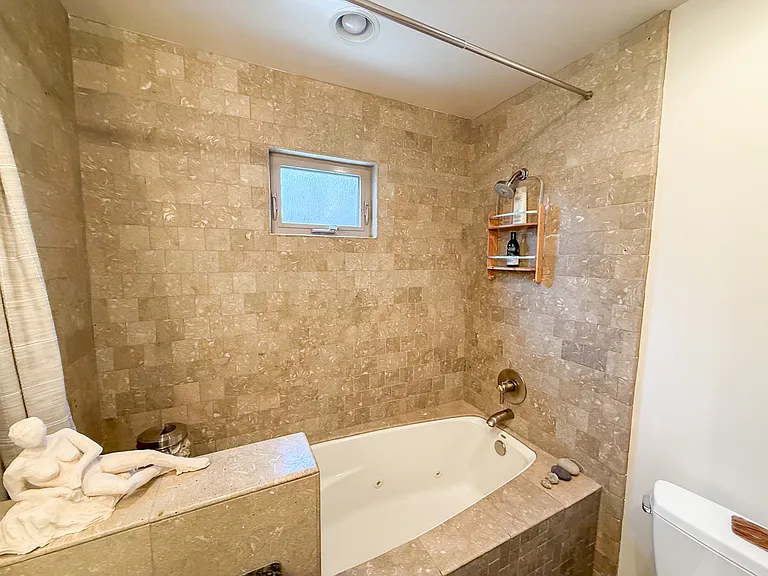 1718 Legaye Dr — Photo 20