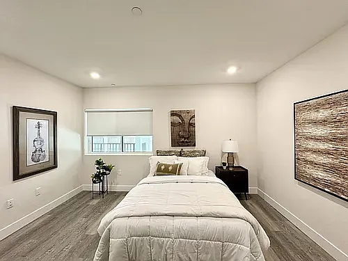 The SECRET in K-Town Luxury Apartments — Photo 28